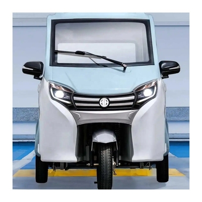 Des tricycles à vélo à cabine fermée durables Tuktuk pour le rickshaw électrique au Bangladesh