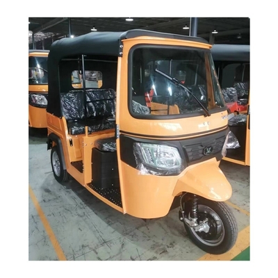 Moteur à essence à grande vitesse Tuk Tuk Vitesse maximale 50 à 70 km/h Poids de freinage 400 à 500 kg